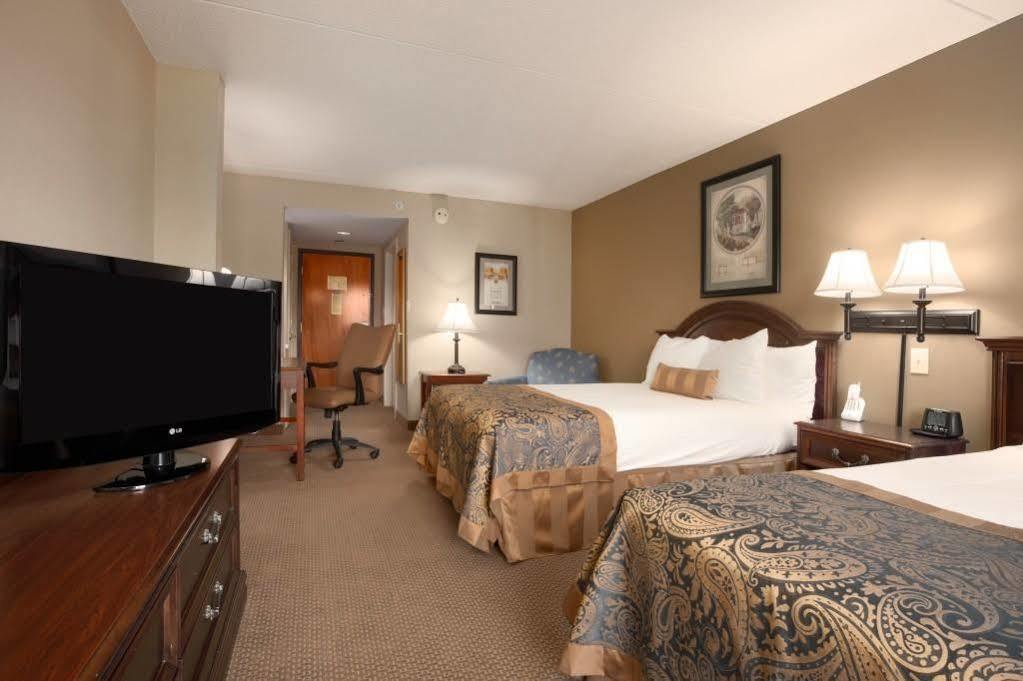 La Quinta Inn & Suites By Wyndham Mooresville Buitenkant foto